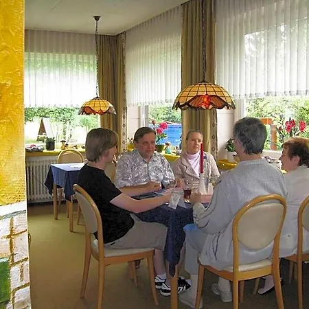 Bio-hotel Zum Forsthaus ألتيناو