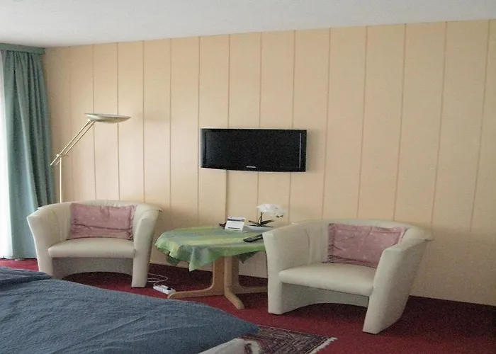 Bio-hotel Zum Forsthaus 3*