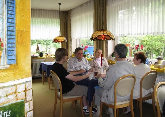 ホテル Bio-hotel Zum Forsthaus
